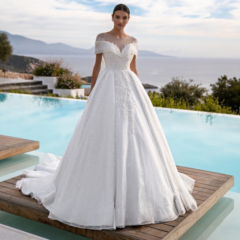 NWT Wedding Dress Zinovia Floor Sample